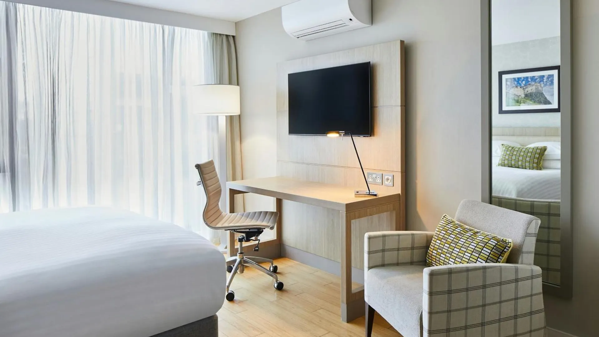 Residence Inn By Marriott Edinburgh 4*,